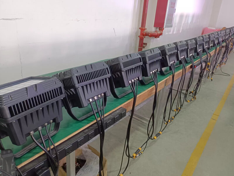 24 قطعة RGBW 4in1 LED Wall Wash Light