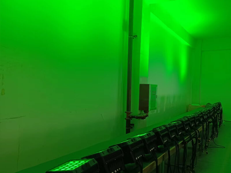 24 قطعة RGBW 4in1 LED Wall Wash Light